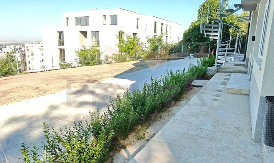 THREE-BEDROOM APARTMENT, VAZRAZHDANE 3 -  - snimka 13 - Imoti Premier