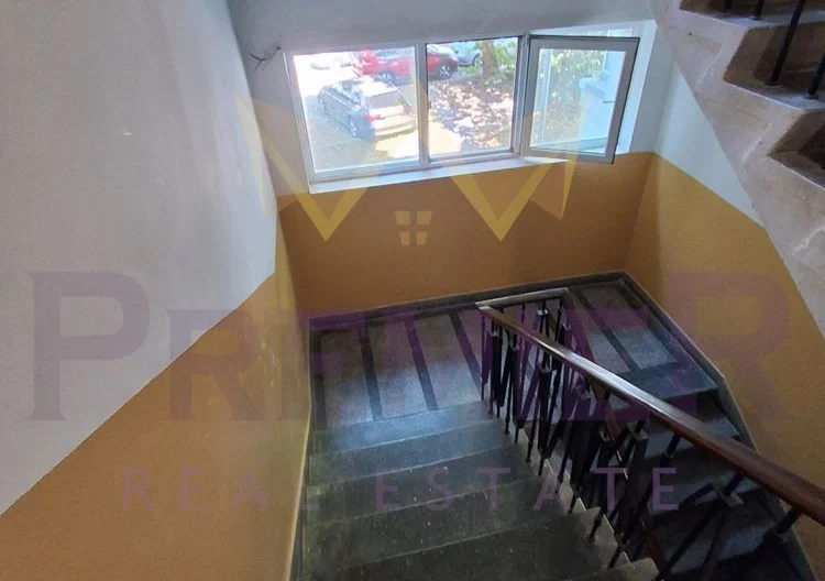 Three-bedroom brick apartment in the center of Asparuhovo -  - snimka 7 - Imoti Premier