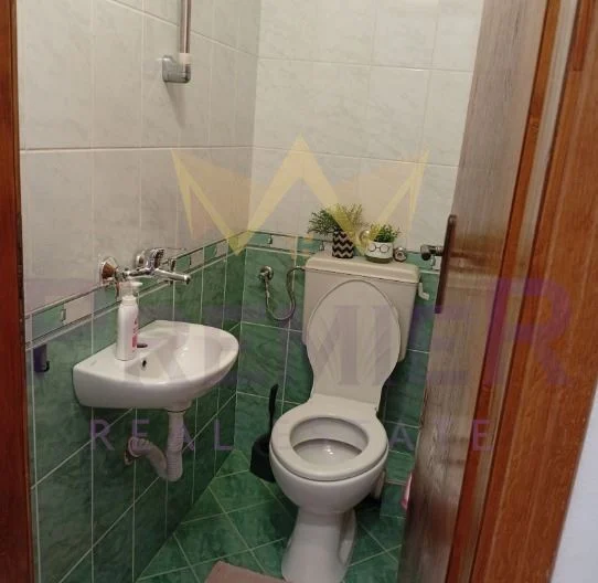 THREE-ROOM APARTMENT, BAZAR LEVSKI - - snimka 13 - Imoti Premier