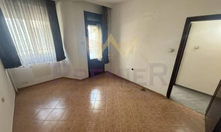 Three-room apartment in Marasha district -  - snimka 1 - Imoti Premier