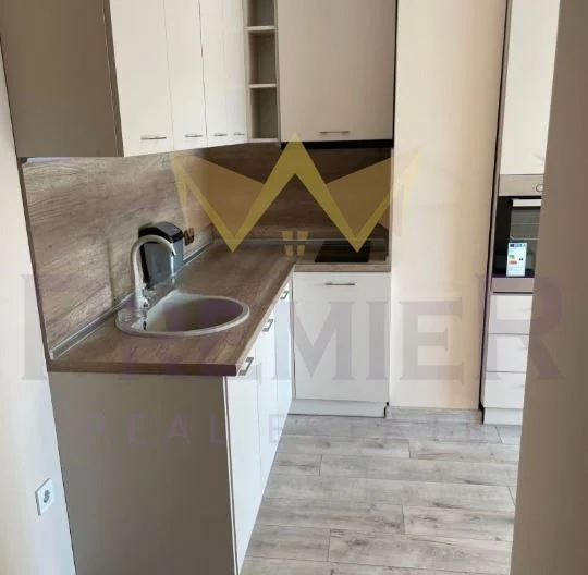Three-room apartment in Nadezhda 2 district -  - snimka 2 - Imoti Premier