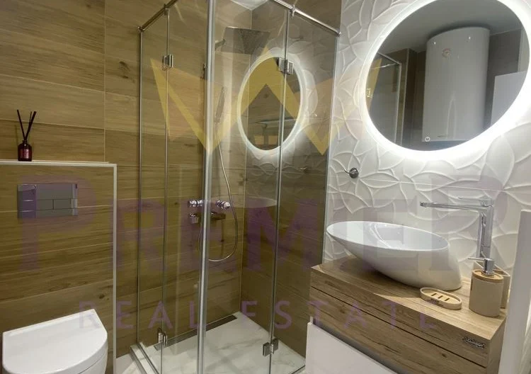 Three-room apartment in the center -  - snimka 12 - Imoti Premier