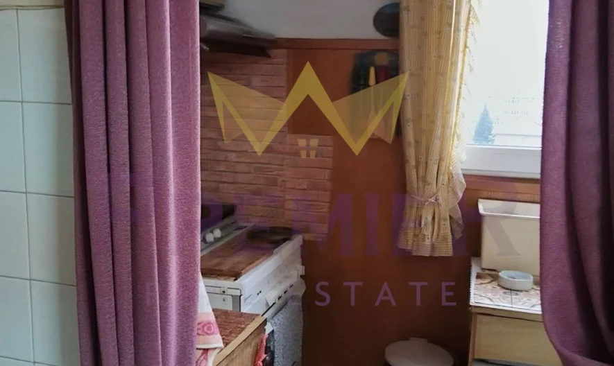 Three-room apartment in the Izgrev district, Plovdiv -  - snimka 8 - Imoti Premier