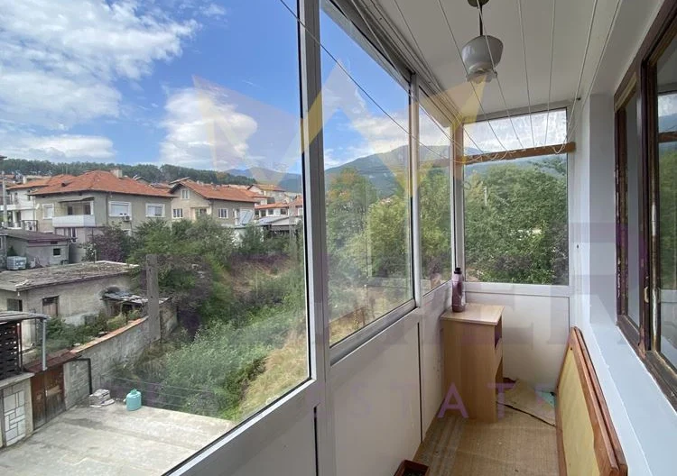 Three-room apartment in the Kamenitsa district - - snimka 12 - Imoti Premier