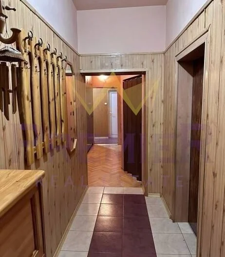 Three-room apartment in the Marasha district, Plovdiv - - snimka 3 - Imoti Premier