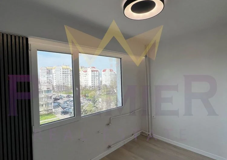 Three-room apartment in the Mladost 3 district -  - snimka 8 - Imoti Premier