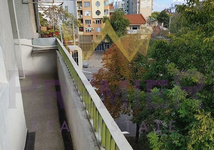 Three-Room Apartment in the Wide Center -  - snimka 11 - Imoti Premier