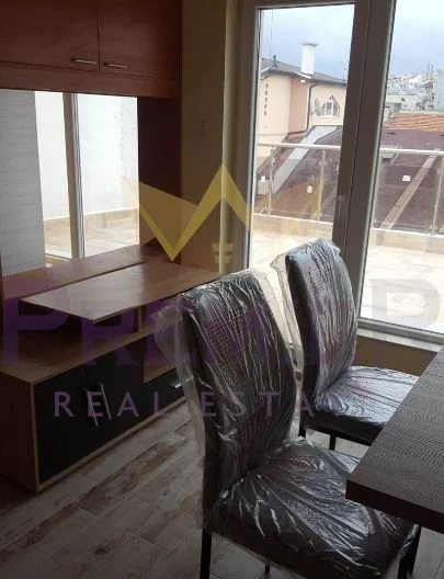 THREE-ROOM APARTMENT, KOLHOZEN PAZAR -  - snimka 3 - Imoti Premier