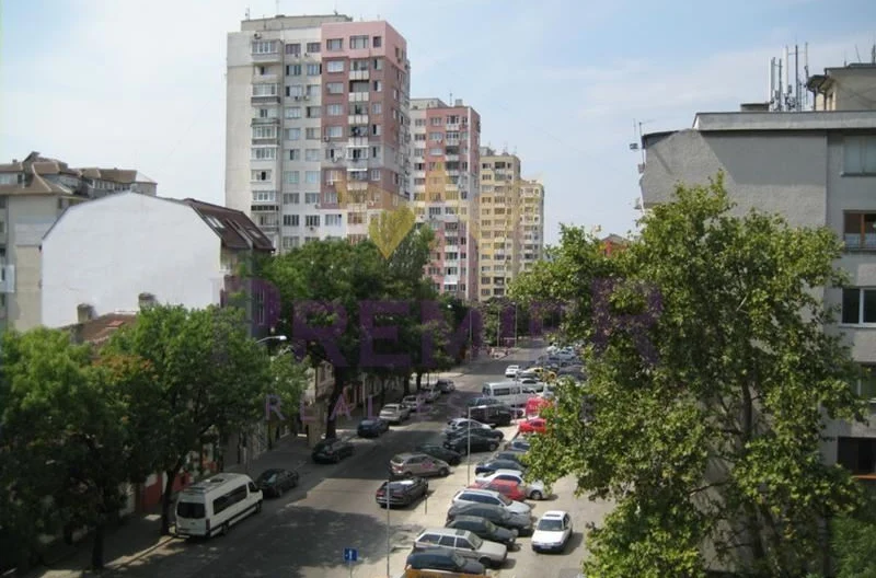 THREE-ROOM APARTMENT, KOLHOZEN PAZAR -  - snimka 3 - Imoti Premier