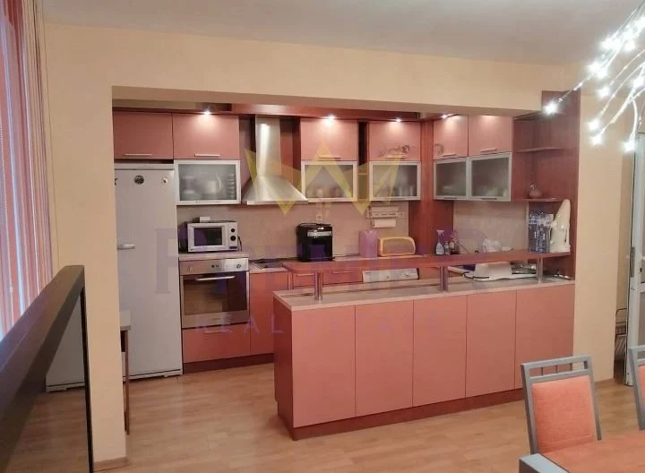 THREE-ROOM APARTMENT, RAILWAY STATION AREA -  - snimka 2 - Imoti Premier