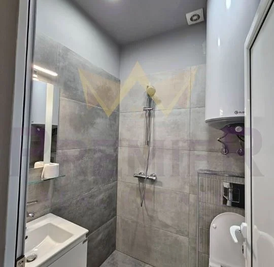 THREE-ROOM APARTMENT, SHIROK TSENTAR -  - snimka 11 - Imoti Premier