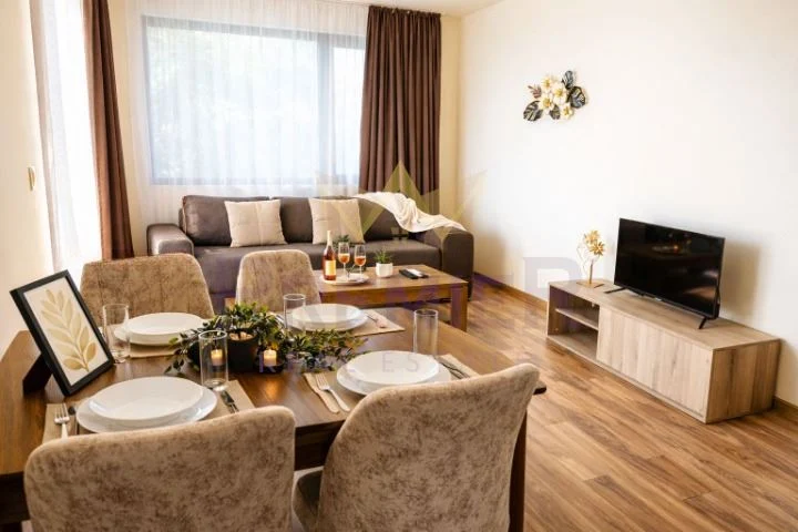 THREE-ROOM APARTMENT, ST. ST. CONSTANTINE AND ELENA RESORT -  - snimka 1 - Imoti Premier