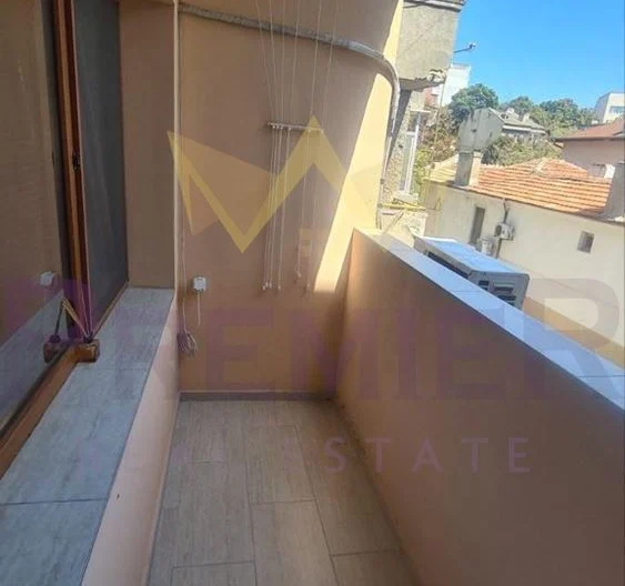 THREE-ROOM APARTMENT, VINS -  - snimka 12 - Imoti Premier