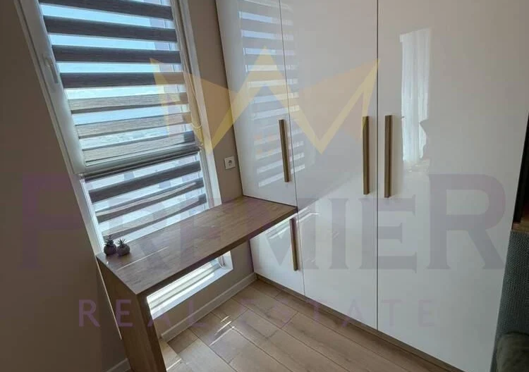 Three-room apartment with 2 parking spaces, Kyuchuk Parizh district -  - snimka 5 - Imoti Premier