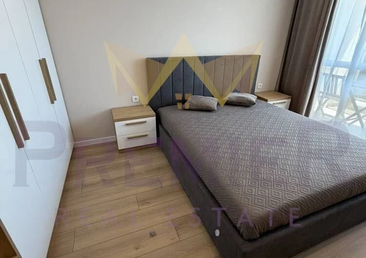 Three-room apartment with 2 parking spaces, Kyuchuk Parizh district -  - snimka 7 - Imoti Premier