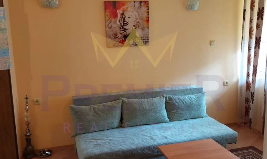THREE-ROOM APARTMENT WITH AIR CONDITIONING AND TV IN EVERY ROOM -  - snimka 2 - Imoti Premier