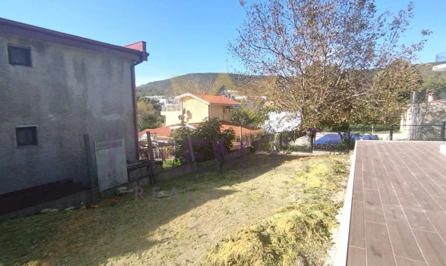 Three-storey house with Sea Panorama! -  - snimka 19 - Imoti Premier