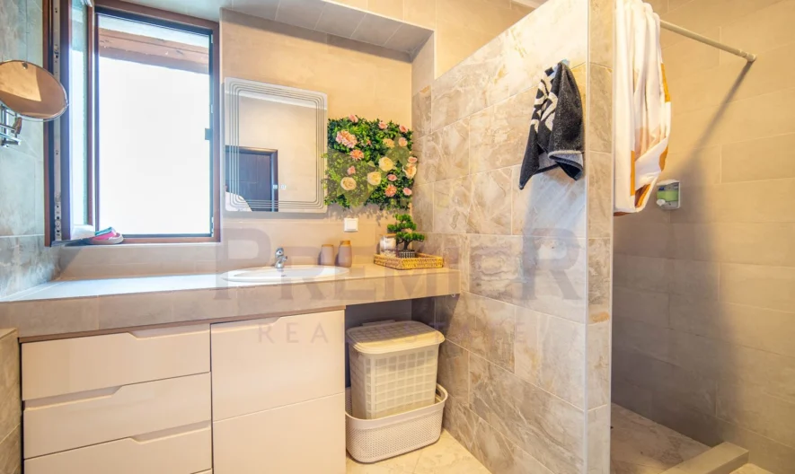 Three-storey house with sea panorama, swimming pool and garage -  - snimka 19 - Imoti Premier