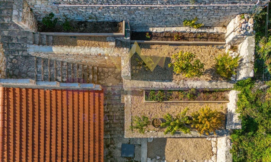 Three-storey house with sea panorama, swimming pool and garage -  - snimka 30 - Imoti Premier