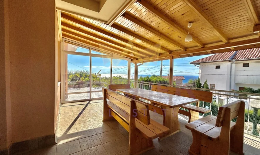 Three-story house, Balchik -  - snimka 2 - Imoti Premier