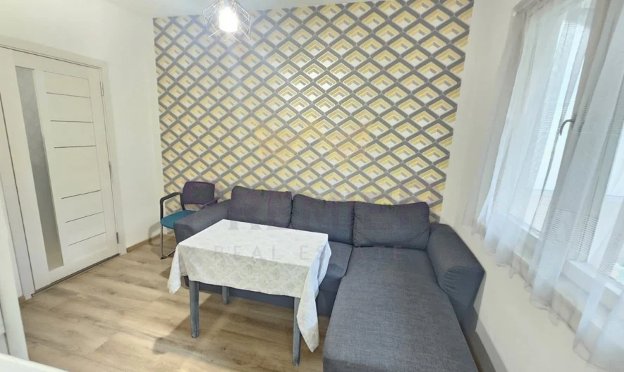 TOP HELYSZÍN A KÖZPONTBAN! HÁROMSZOBÁS LAKÁS GYALOGOS TÁVOLSÁGRA A TENGERI KERTTŐL! - - snimka 2 - Imoti Premier