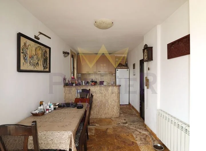 ТОП КЪЩА В ПОКРАЙНИНИТЕ НА РУСЕ – НАЙ ДОБРА ЦЕНА - - снимка 10 - Имоти Премиер