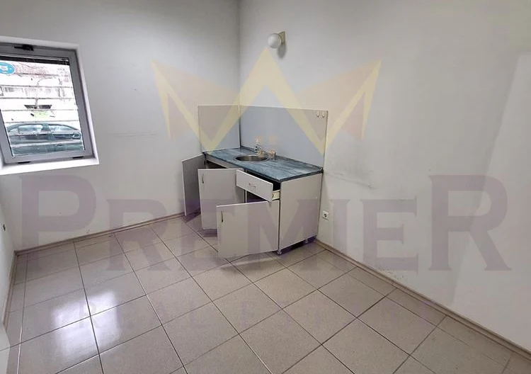 🔥 ТОП ЛОКАЦИЯ! ИМОТ С ЛИЦЕ КЪМ ОЖИВЕН БУЛЕВАРД В ЦЕНТЪРА НА БУРГАС 🔥 -  - снимка 12 - Имоти Премиер