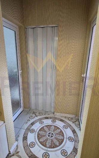 ТРЁХКОМНАТНАЯ КВАРТИРА, КВ. ТРОШЕВО -  - снимка 10 - Имоти Премиер