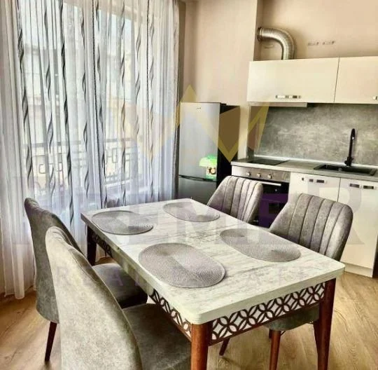 ТРЁХКОМНАТНАЯ КВАРТИРА, ШИРОК ЦЕНТЪР -  - снимка 3 - Имоти Премиер