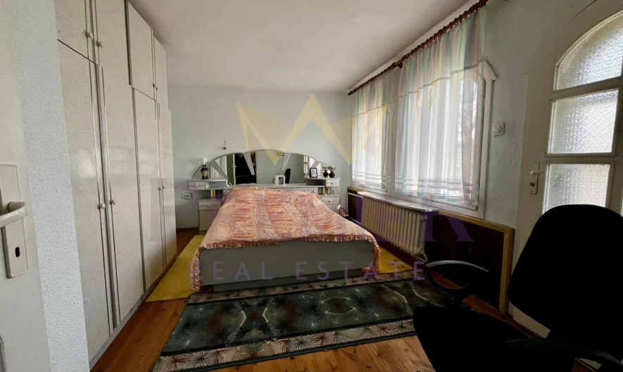 Трёхэтажный дом в селе Овчарово - - снимка 14 - Имоти Премиер