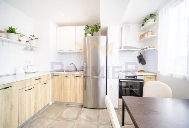 Агенция за недвижими имоти - Имоти Премиер - имот - 1195759, Цена: 159600 EUR