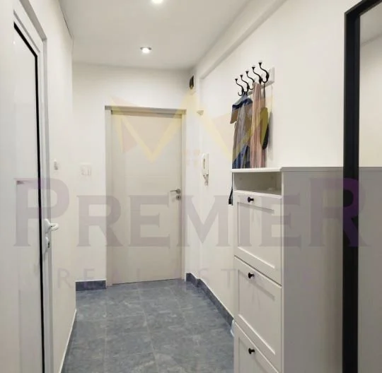 Три Отделни Стаи  кв.Левски гр. Варна -  - снимка 12 - Имоти Премиер