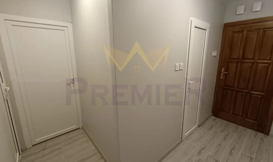 Три отделни стаи, след ремонт, Цветен квартал -  - снимка 10 - Имоти Премиер