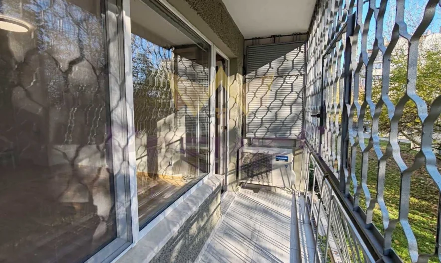 Три отделни стаи, след ремонт, Цветен квартал -  - снимка 13 - Имоти Премиер