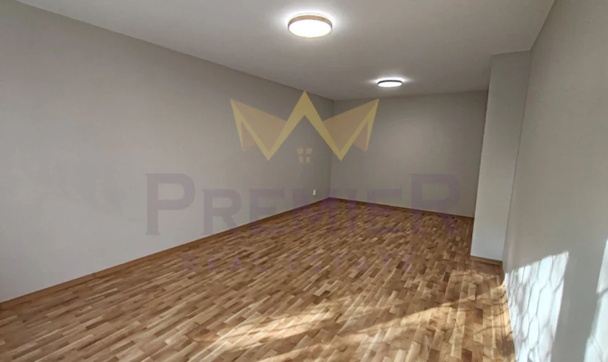 Три отделни стаи, след ремонт, Цветен квартал -  - снимка 2 - Имоти Премиер