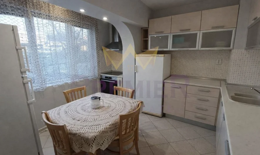 Три отделни стаи, след ремонт, Цветен квартал -  - снимка 3 - Имоти Премиер