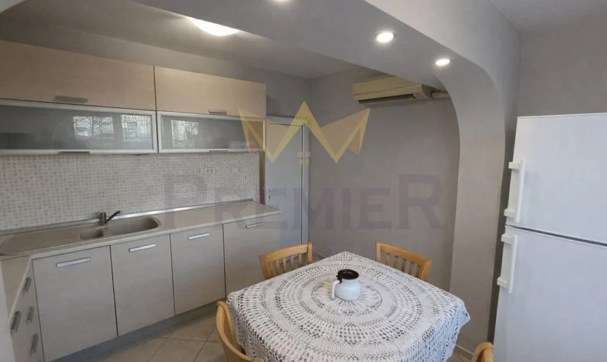 Три отделни стаи, след ремонт, Цветен квартал -  - снимка 4 - Имоти Премиер