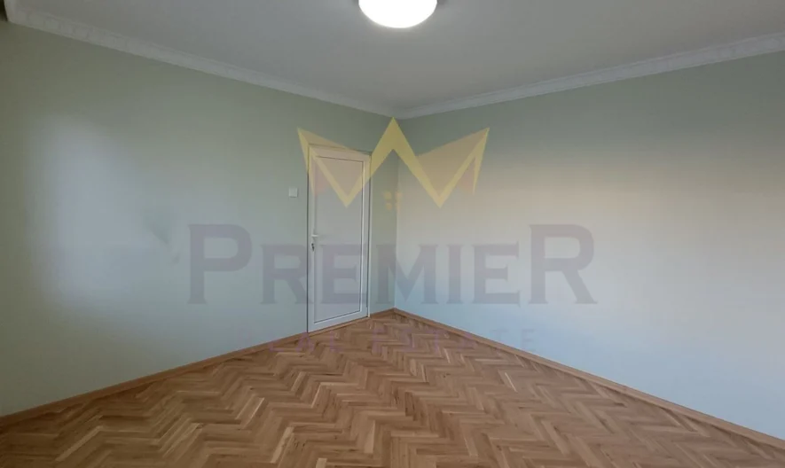 Три отделни стаи, след ремонт, Цветен квартал -  - снимка 6 - Имоти Премиер