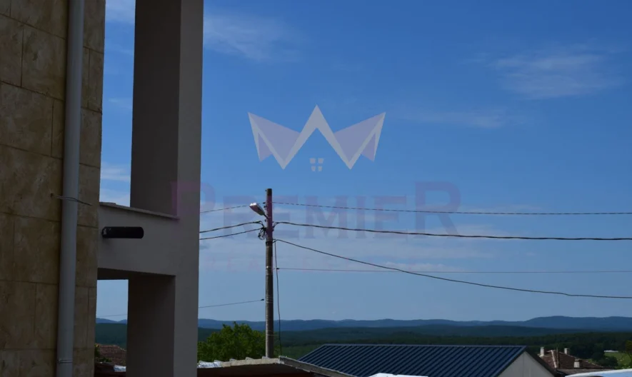 Три Самостоятелни Двуетажни Къщи с двор в с. Веселие, общ. Приморско - - снимка 9 - Имоти Премиер