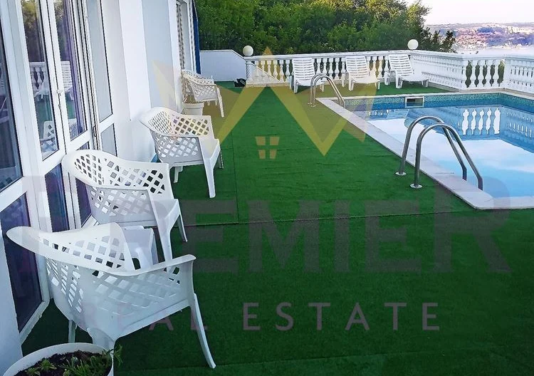 Триетажна бутикова панорамна вила в гр. Балчик - - снимка 10 - Имоти Премиер