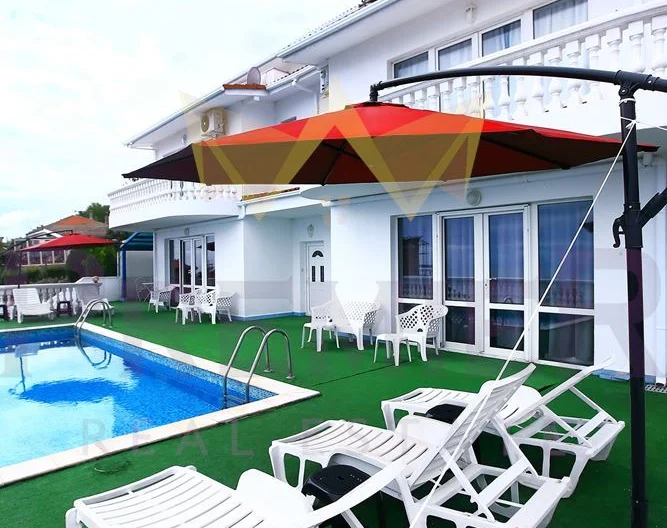 Триетажна бутикова панорамна вила в гр. Балчик - - снимка 16 - Имоти Премиер