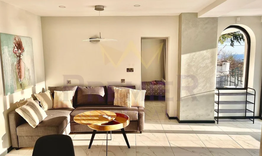 Триетажна къща -  - снимка 1 - Имоти Премиер