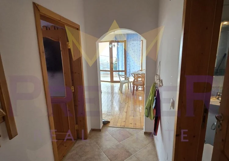 Триетажна къща -  - снимка 10 - Имоти Премиер