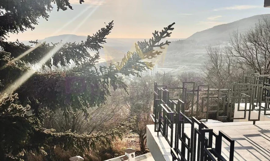 Триетажна къща -  - снимка 15 - Имоти Премиер