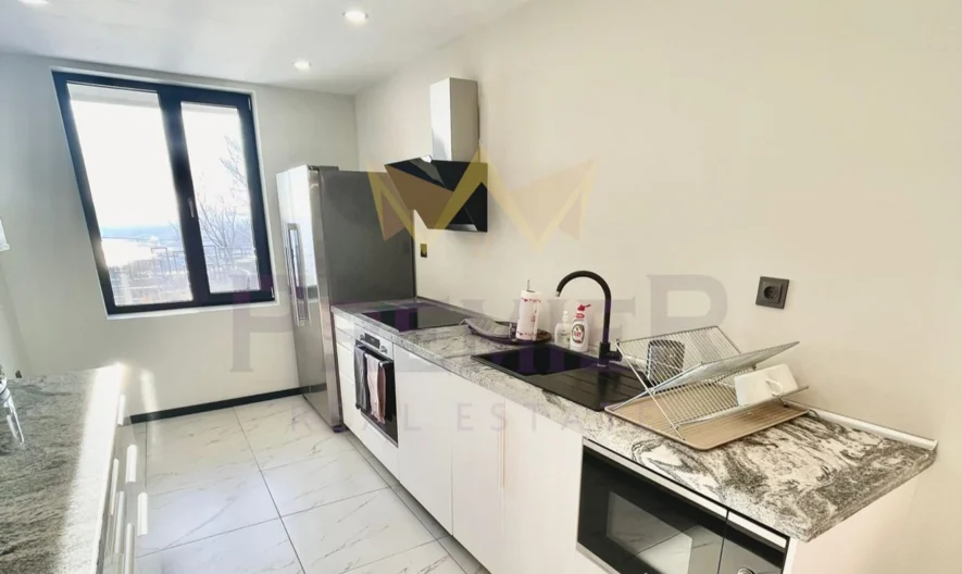 Триетажна къща - - снимка 6 - Имоти Премиер