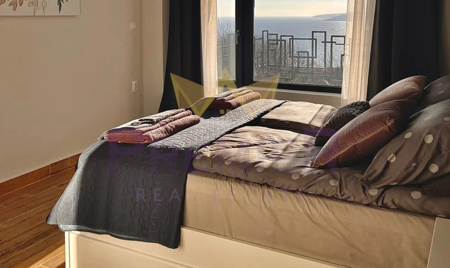 Триетажна къща -  - снимка 9 - Имоти Премиер