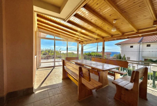 Агенция за недвижими имоти - Имоти Премиер - имот - 782727, Цена: 196000 EUR