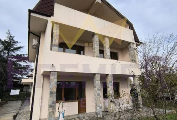 Агенция за недвижими имоти - Имоти Премиер - имот - 1104558, Цена: 300000 EUR