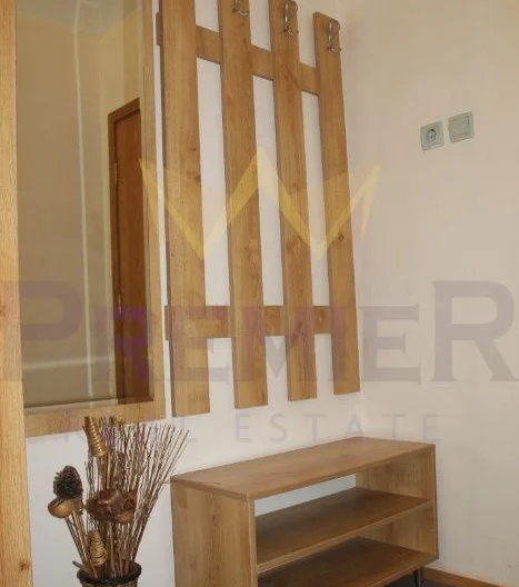 Триетажна къща с басейн в с.Близнаци -  - снимка 7 - Имоти Премиер