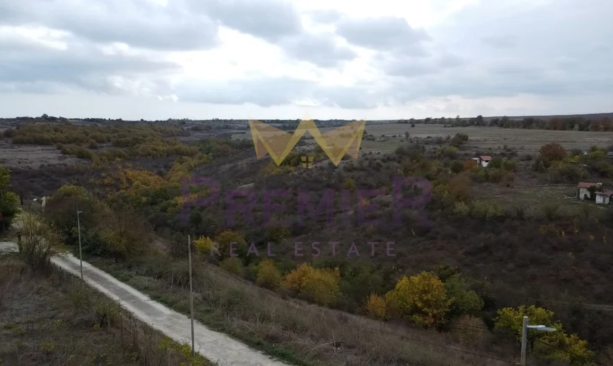 Триетажна къща с двор и горска панорама в с. Климентово -  - снимка 6 - Имоти Премиер